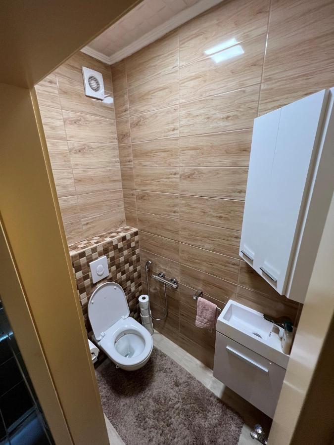Parizsi Udvar Premium Apartman Apartment Debreţin Exterior foto