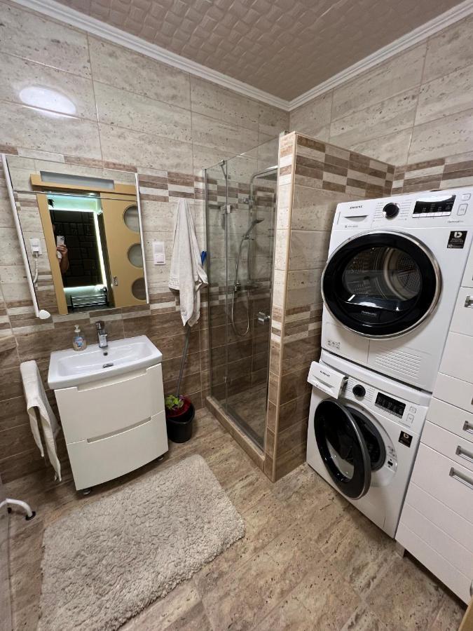 Parizsi Udvar Premium Apartman Apartment Debreţin Exterior foto