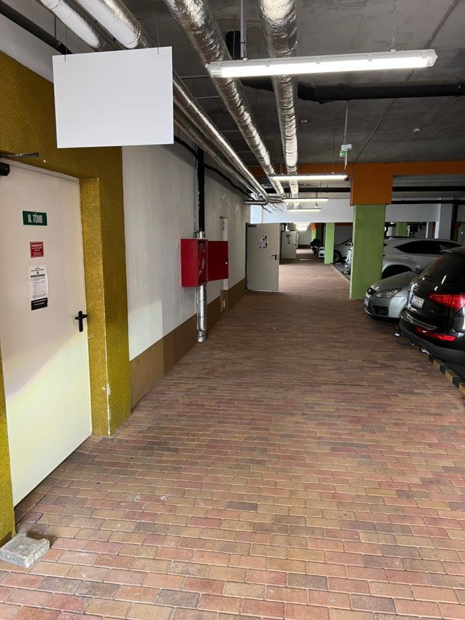 Parizsi Udvar Premium Apartman Apartment Debreţin Exterior foto